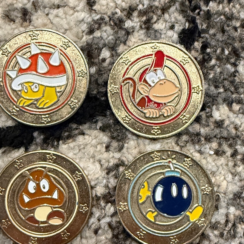 Super Mario Bros Painted coin set COMPLETE!! - Picture 15 of 15